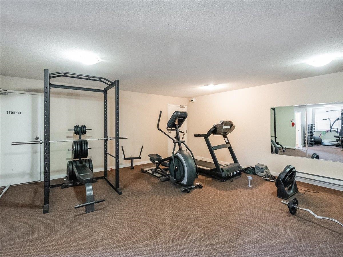 Office / Den Photo of 18 6852 193 Street, Surrey, BC