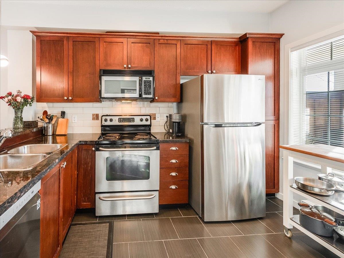 Pantry Photo of 18 6852 193 Street, Surrey, BC