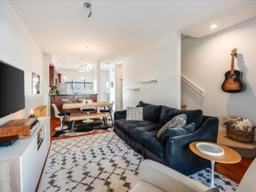 18 6852 193 Street, Surrey, BC, Surrey — Townhouse for sale