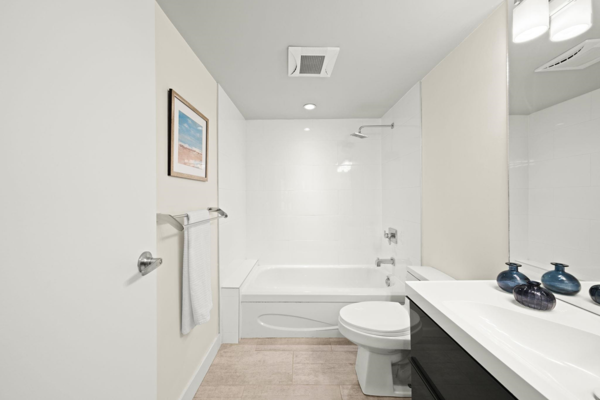 Outdoor Deck Photo of 603 1625 Hornby Street, Vancouver, BC