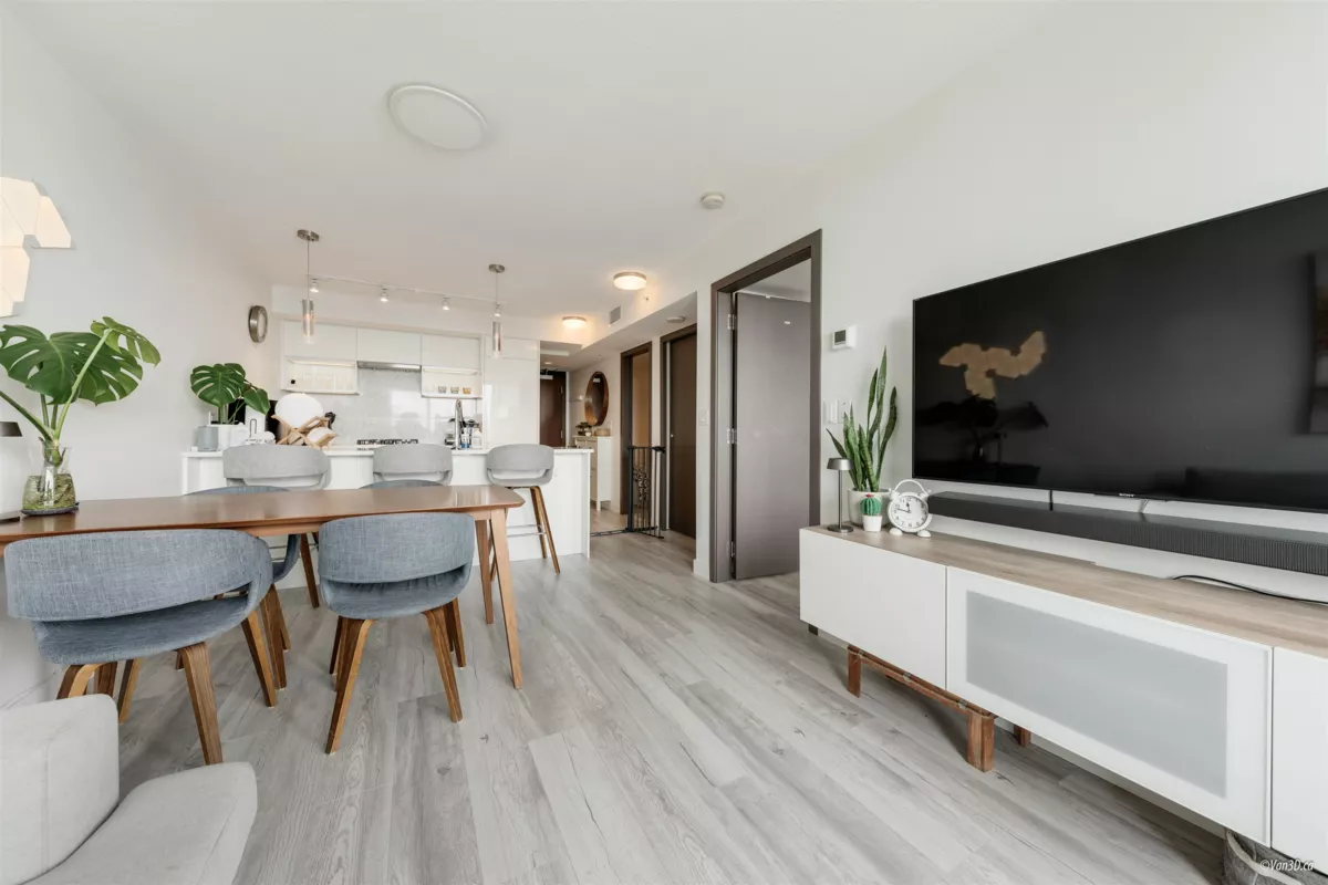 Walk-In Closet Photo of 1703 3233 Ketcheson Road, Richmond, BC