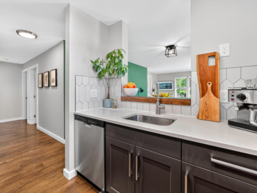 105 98 Laval Street, Coquitlam, BC, Coquitlam — Apartment/Condo for sale