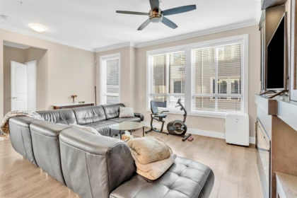 Breakfast Nook Photo of 44 19913 70 Avenue, Langley, BC