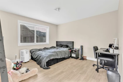 Office / Den Photo of 44 19913 70 Avenue, Langley, BC