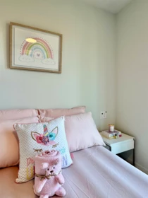 Guest Bathroom Photo of 173 805 W 49th Avenue, Vancouver, BC