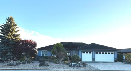 6217 Mika Road, Sechelt, BC, Sechelt — Single Family Residence for sale