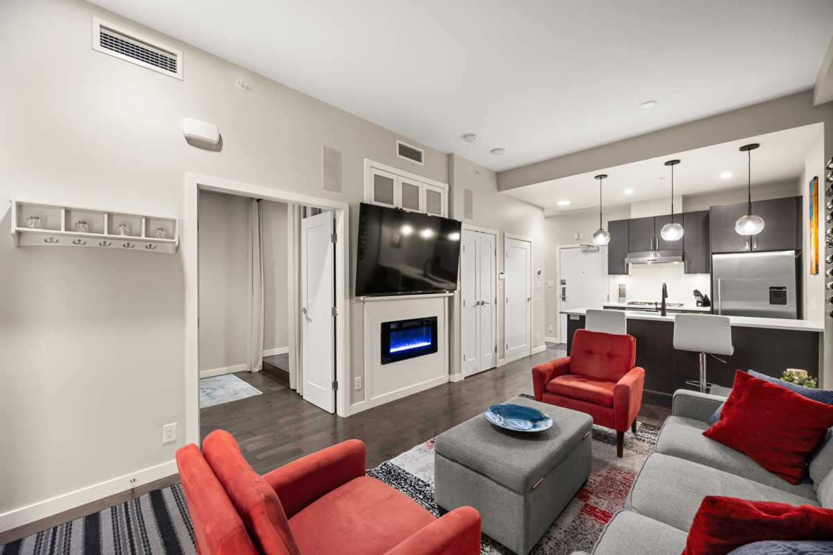 Kitchen Island Photo of 66 W 1st Avenue, Vancouver, BC
