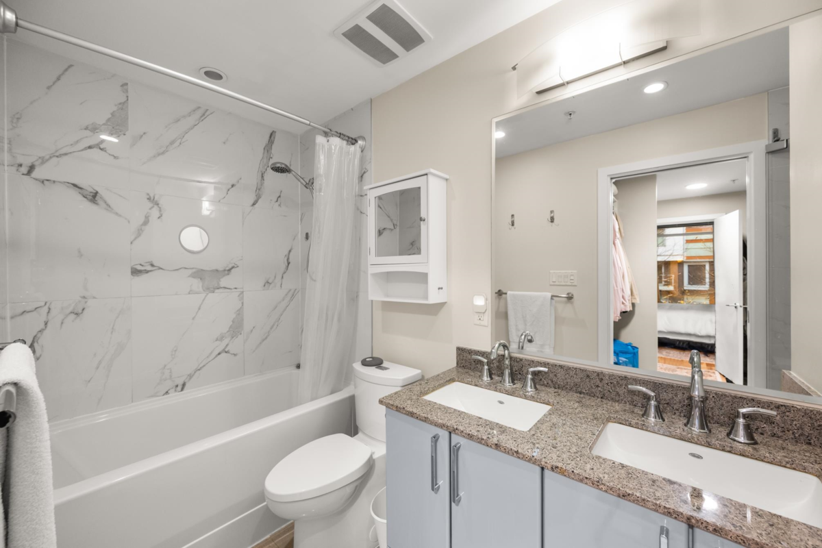 Laundry Room Photo of 66 W 1st Avenue, Vancouver, BC