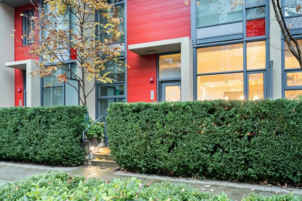 Living Room Photo of 66 W 1st Avenue, Vancouver, BC