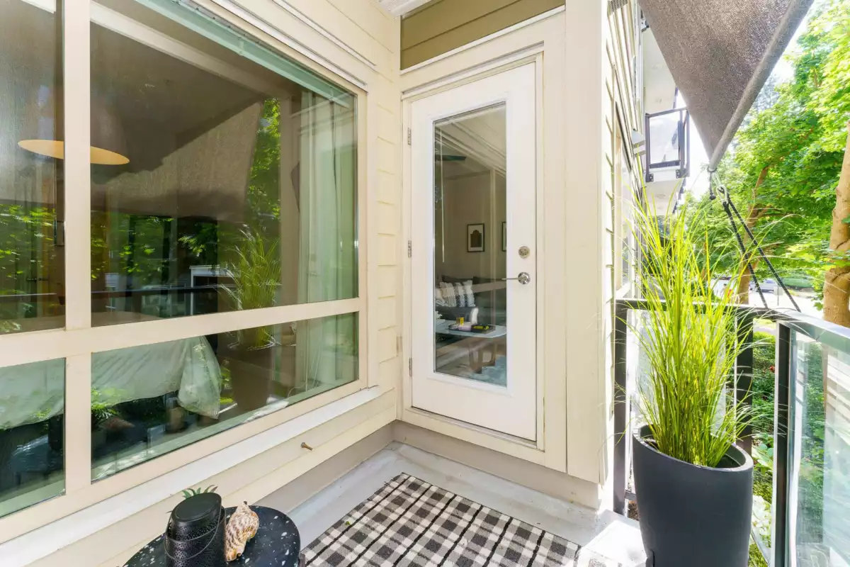 Guest Bathroom Photo of 106 13789 107a Avenue, Surrey, BC