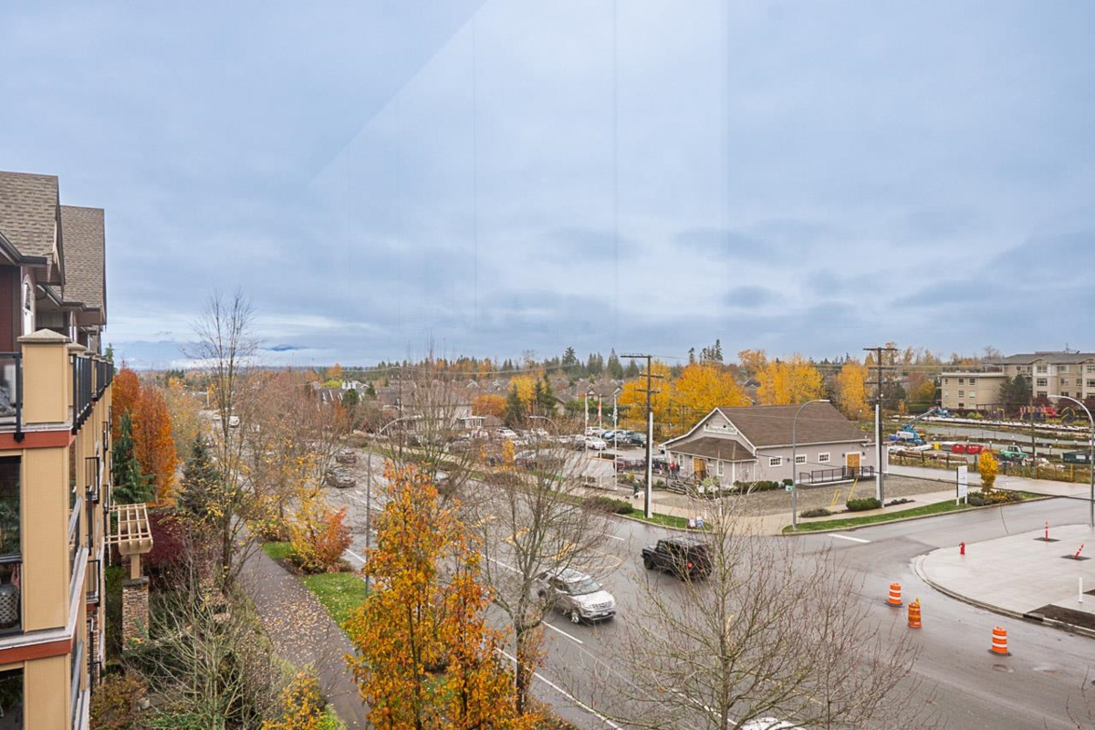 Backyard Photo of 467 8258 207a Street, Langley, BC