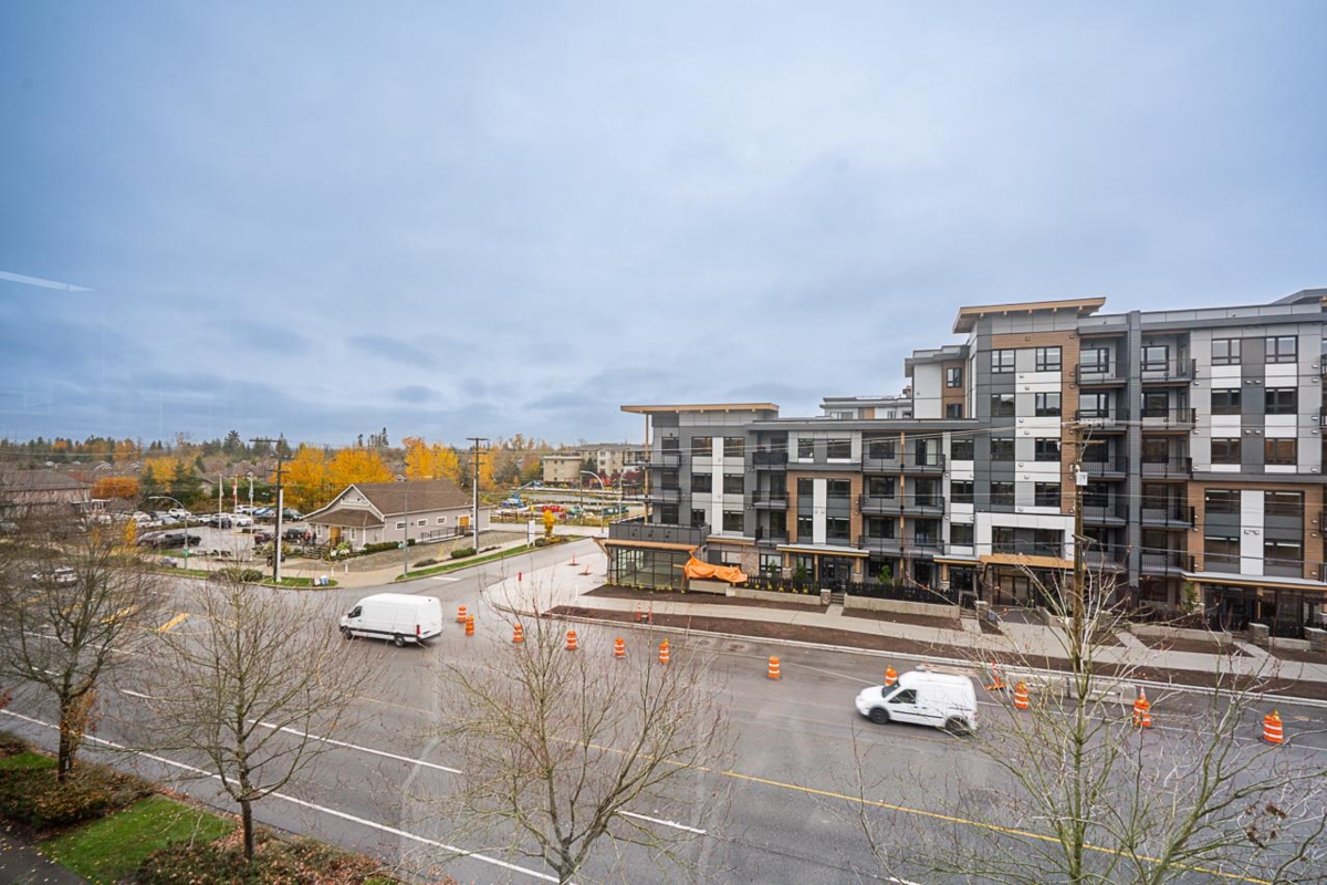 Outdoor Deck Photo of 467 8258 207a Street, Langley, BC