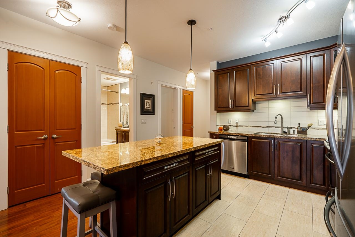 Primary Bathroom Photo of 467 8258 207a Street, Langley, BC