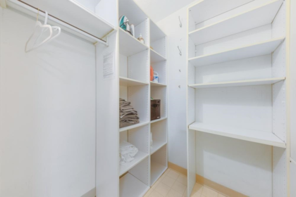 Primary Bathroom Photo of 507 555 Jervis Street, Vancouver, BC