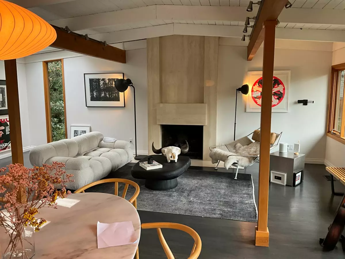 Kitchen Photo of 6080 Eagleridge Drive, West Vancouver, BC