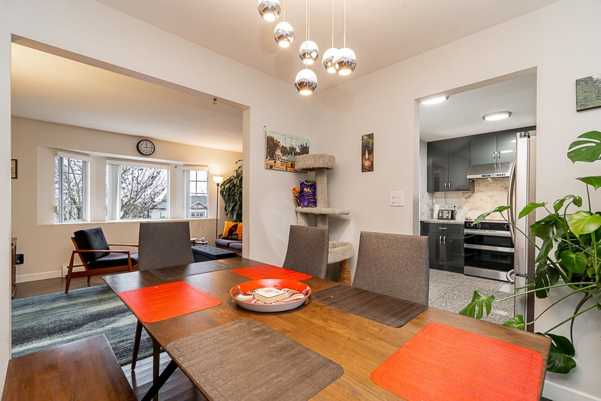 Breakfast Nook Photo of 467 Fader Street, New Westminster, BC