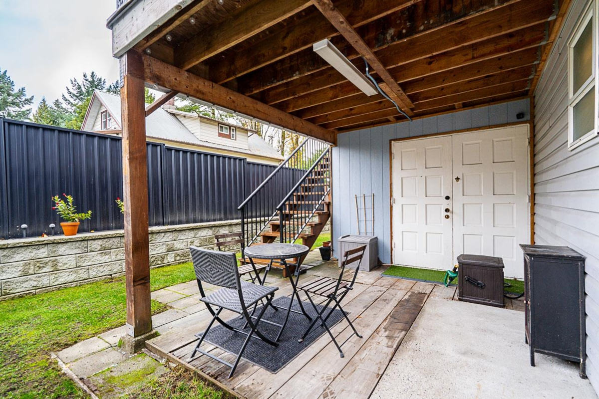 Front Yard Photo of 467 Fader Street, New Westminster, BC