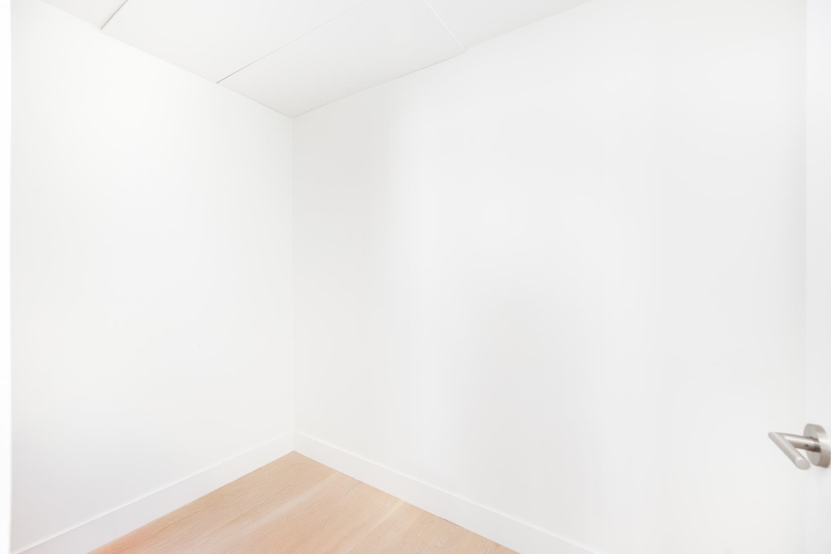 Walk-In Closet Photo of 6525 Fremlin Street, Vancouver, BC