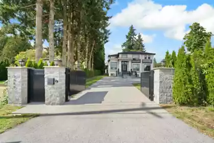 Fitness Center Photo Near 5585 148 Street, Surrey, BC