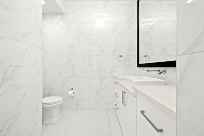 Guest Bathroom Photo of 5585 148 Street, Surrey, BC