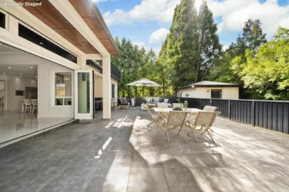 Swimming Pool Photo of 5585 148 Street, Surrey, BC