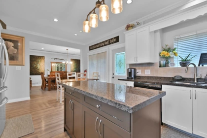 Guest Bathroom Photo of 8021 Melburn Drive, Mission, BC