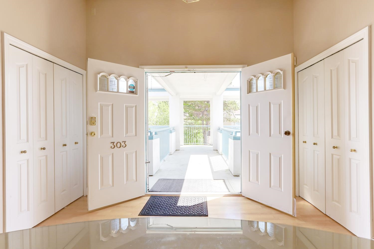 Dining Area Photo of 303 7500 Abercrombie Drive, Richmond, BC