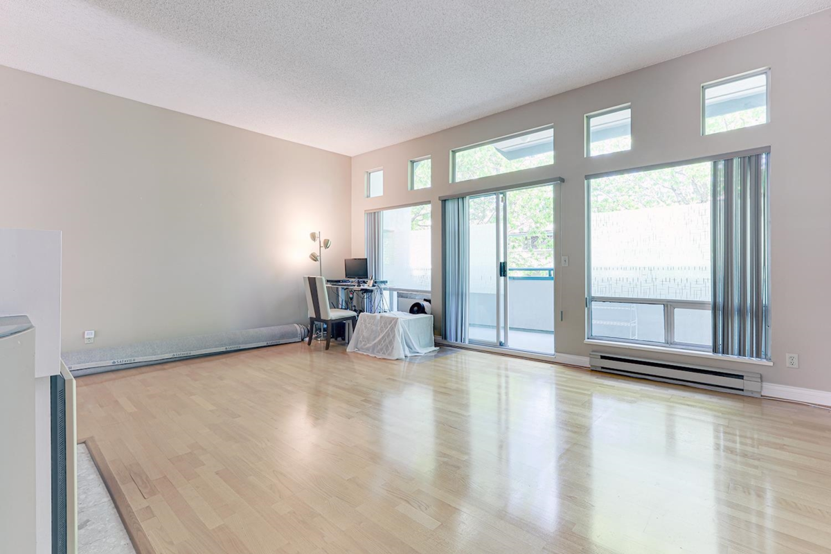 Primary Bathroom Photo of 303 7500 Abercrombie Drive, Richmond, BC