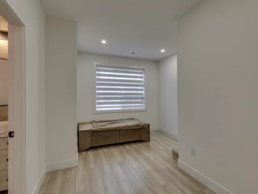 Basement Recreation Room Photo of 27 32970 Tunbridge Avenue, Mission, BC