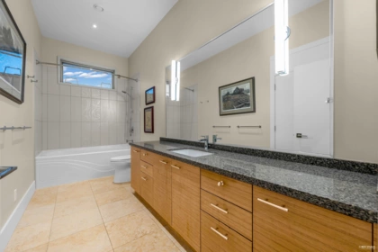 Kitchen Photo of 7731 Gabriola Crescent, Richmond, BC