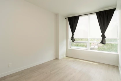 615 5599 Cooney Road, Richmond, BC, Richmond — Apartment/Condo for sale