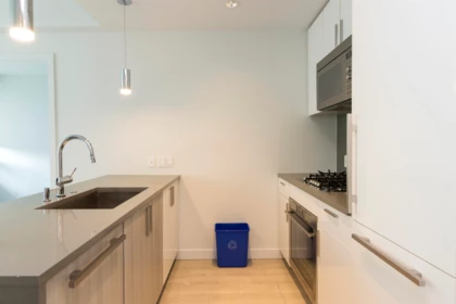 615 5599 Cooney Road, Richmond, BC, Richmond — Apartment/Condo for sale