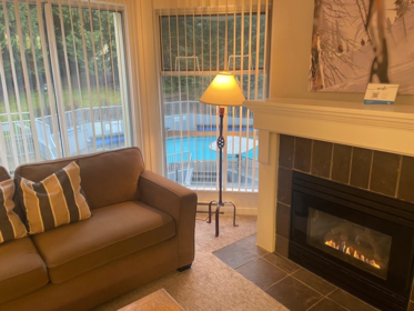 304 4910 Spearhead Place, Whistler, BC, Whistler Creek — 2 bed apartment/condo for sale