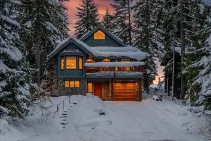 2315 Gondola Way, Whistler, BC, Whistler — Single Family Residence for sale
