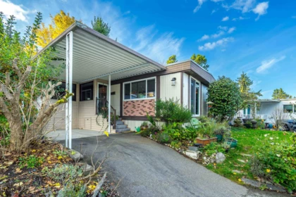 Kitchen Photo of 6 1840 160 Street, Surrey, BC