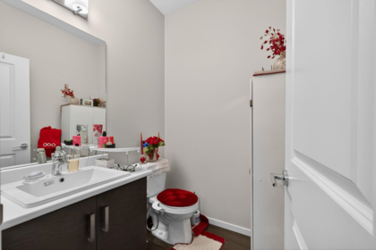 Mudroom Photo of 20 13886 62 Avenue, Surrey, BC