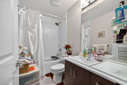 Powder Room Photo of 20 13886 62 Avenue, Surrey, BC