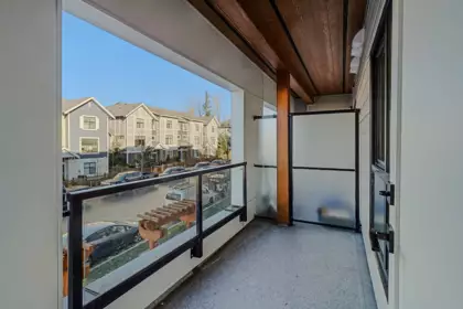Entry Foyer Photo of 207 20282 72b Avenue, Langley, BC