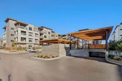Hot Tub / Spa Photo of 207 20282 72b Avenue, Langley, BC