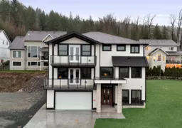 8468 Lily Place, Chilliwack, BC