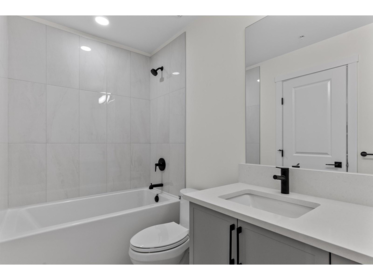 Breakfast Nook Photo of 615 3528 146a Street, Surrey, BC