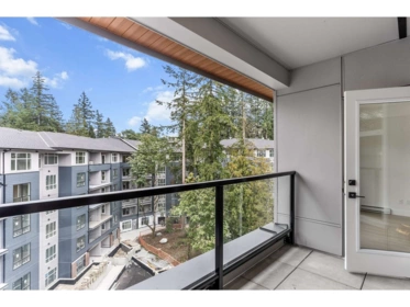 Guest Bathroom Photo of 615 3528 146a Street, Surrey, BC