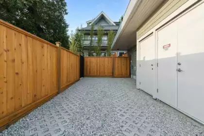 Backyard Photo of 2136 E 10th Avenue, Vancouver, BC