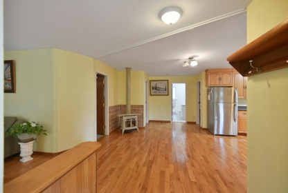 Living Room Photo of 4382 Marble Road, Sechelt, BC