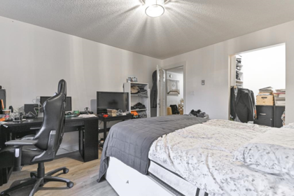 Garage Interior Photo of 107 32040 Peardonville Road, Abbotsford, BC