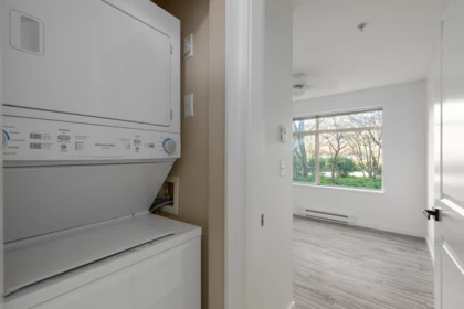 Entry Foyer Photo of 116 9299 Tomicki Avenue, Richmond, BC