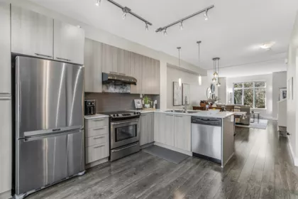 98 19433 68 Avenue, Surrey, BC