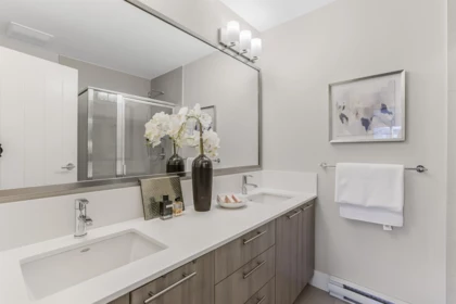 Guest Bathroom Photo of 98 19433 68 Avenue, Surrey, BC