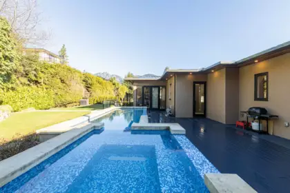 Backyard Photo of 515 Ballantree Road, West Vancouver, BC