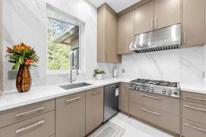 Mudroom Photo of 515 Ballantree Road, West Vancouver, BC